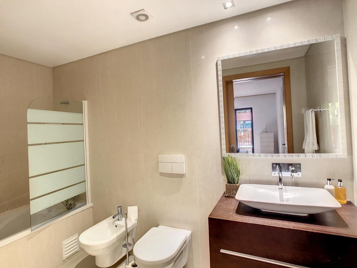 Samya Apartment By Lovelystay Funchal  Bagian luar foto