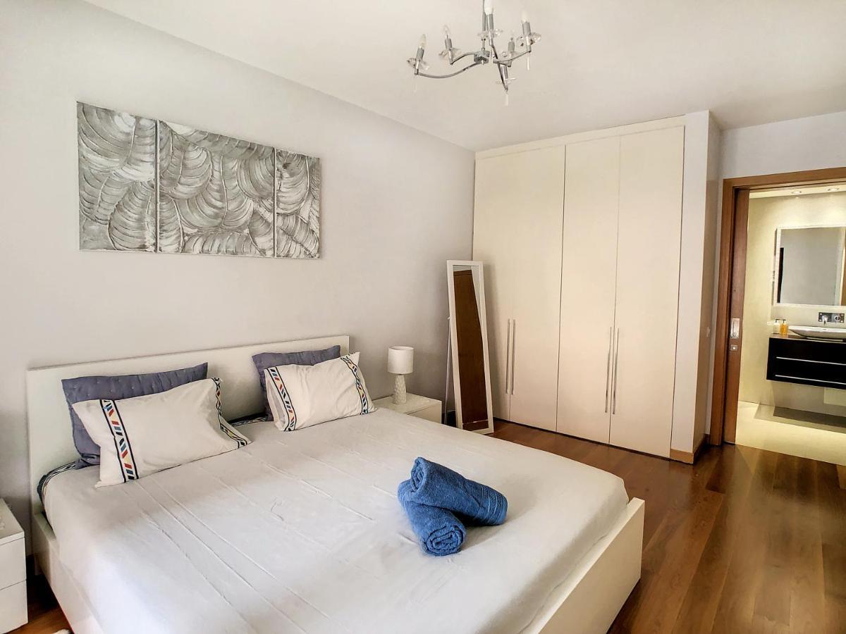 Samya Apartment By Lovelystay Funchal  Bagian luar foto
